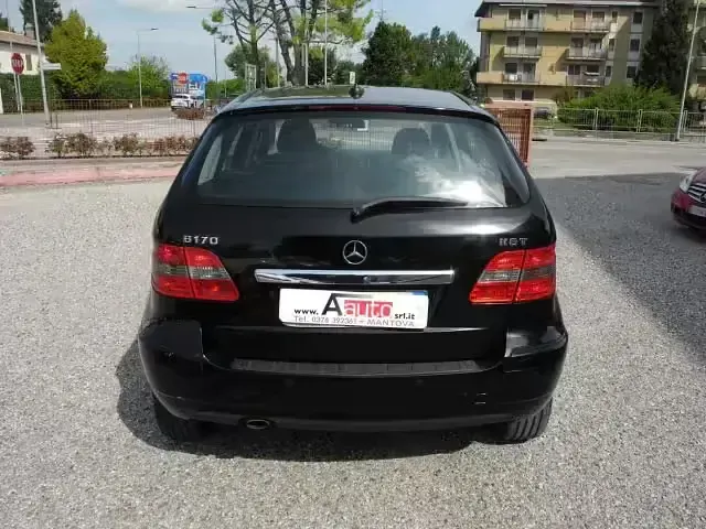 Usata Mercedes B180 116 CV (85 kW) 2010 Nero Monovolume