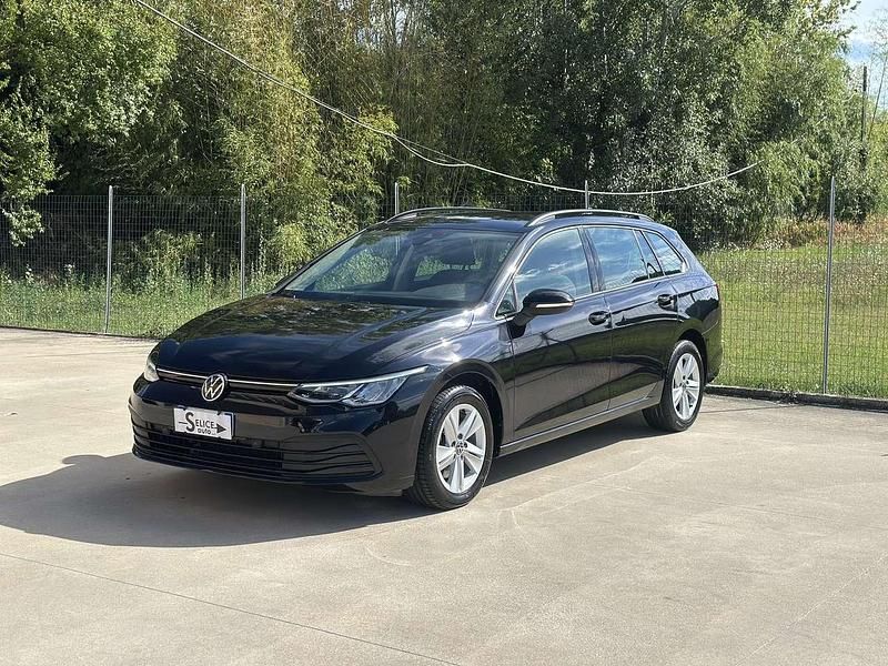 Usata VW Golf VIII Life 116 CV (85 kW) 2022 Other Station wagon