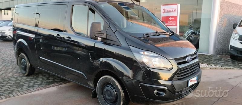 Usata Ford Transit Custom Trend 105 CV (77 kW) 2017 Nero Station wagon