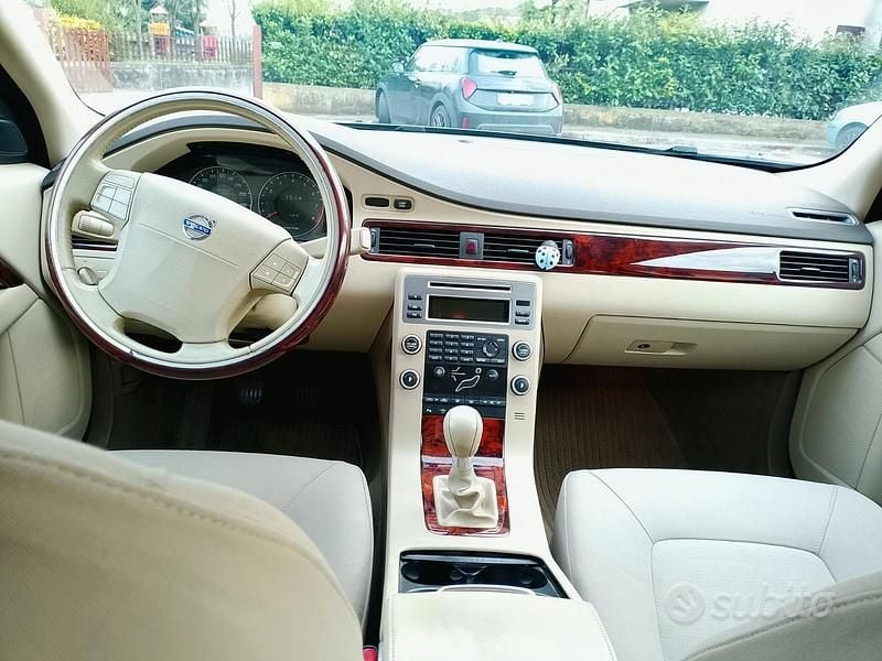 Usata Volvo S80 Kinetic 200 CV (147 kW) 2007 Marrone Berlina