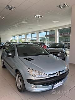 Usata Peugeot 206 CC 2001 Blu Cabrio