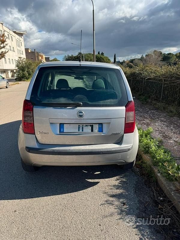 Usata Fiat Idea 2004 Grigio Monovolume