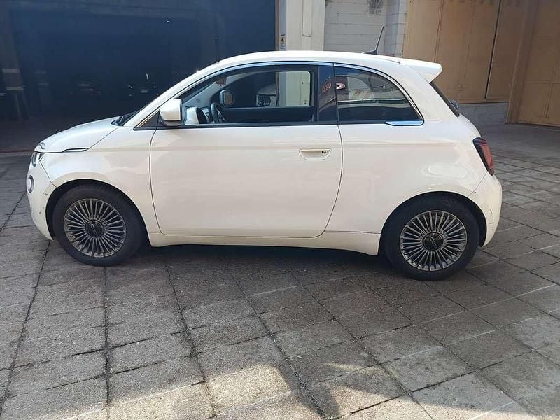 Usata Fiat 500e Passion 42 kW (58 CV) 2020 Utilitaria