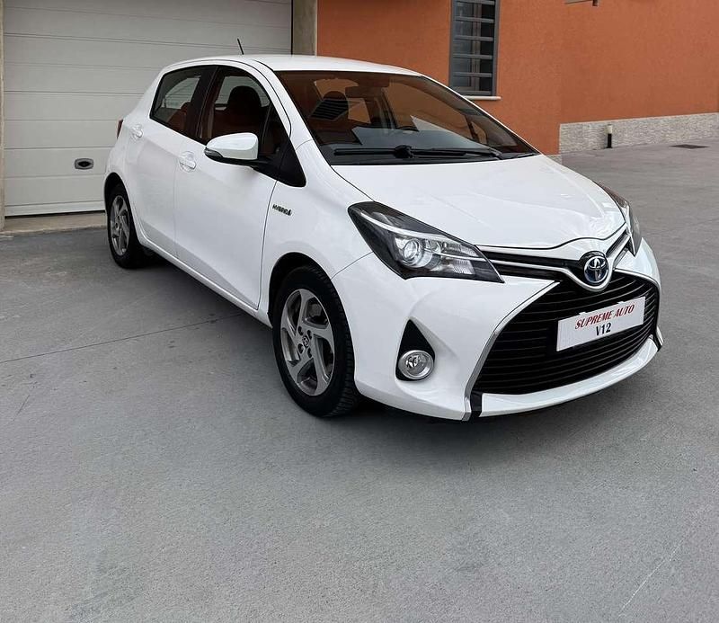 Usata Toyota Yaris Hybrid Active 101 CV (74 kW) 2016 Other Berlina