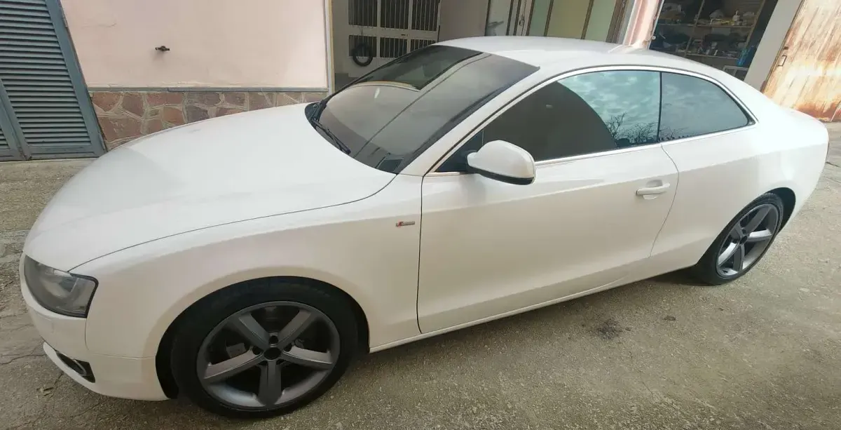Usata Audi A5 Ambiente 190 CV (139 kW) 2011 Coupé