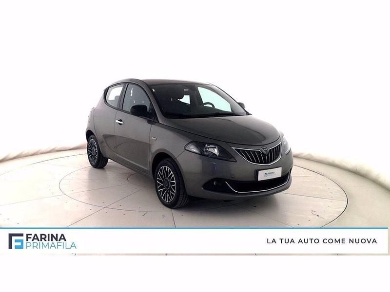 Usata Lancia Ypsilon S 69 CV (50 kW) 2024 Grigio scuro Utilitaria