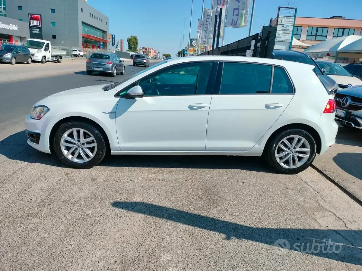 Usata VW Golf VII Executive 110 CV (80 kW) 2016 Bianco Berlina