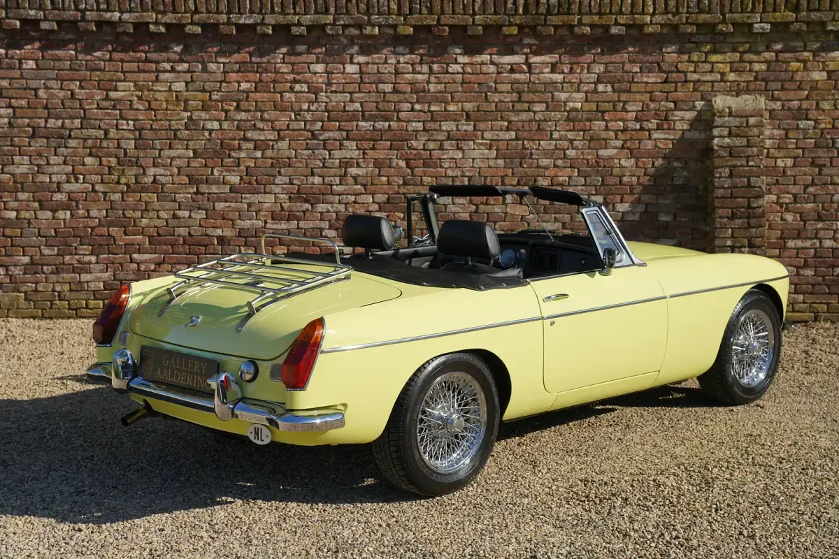 Usata MG B 63 CV (46 kW) 1977 Giallo Cabrio