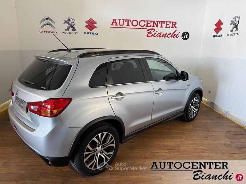Usado Mitsubishi ASX Instyle 114 CV (83 kW) 2016 Plateado SUV