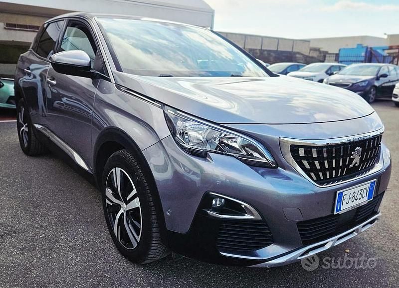 Usata Peugeot 3008 Business-Line 120 CV (88 kW) 2017 Grigio SUV