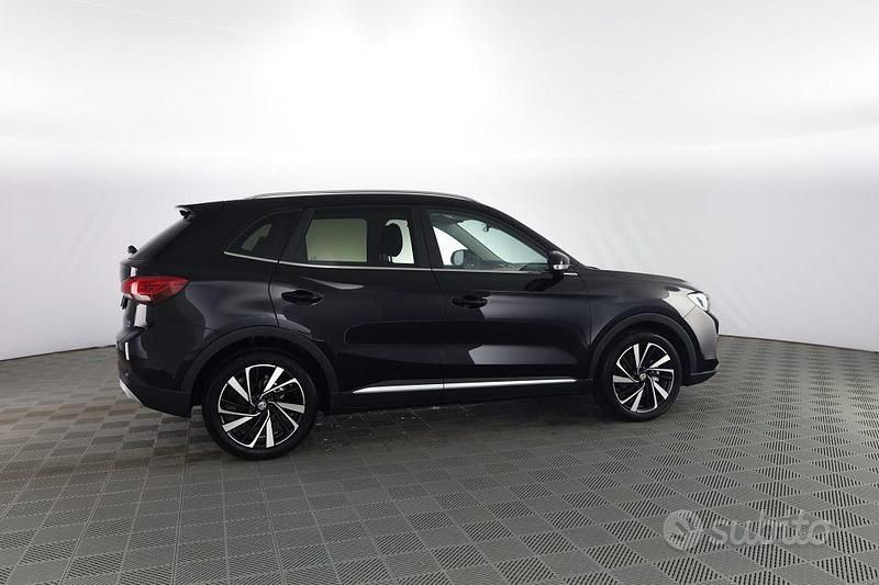 Usata MG ZS Luxury 102 CV (75 kW) 2025 Pebble black SUV