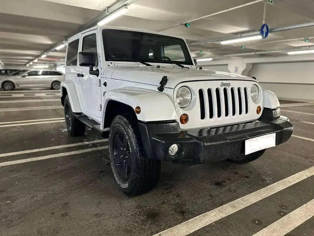 Usata Jeep Wrangler Sahara 200 CV (147 kW) 2012 Bianco SUV