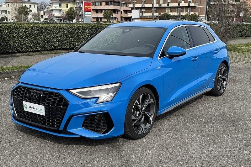 Usata Audi A3 Sportback S-Line 150 CV (110 kW) 2021 Blu Utilitaria