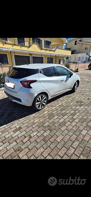 Usata Nissan Micra Tekna 90 CV (66 kW) 2017 Bianco Utilitaria