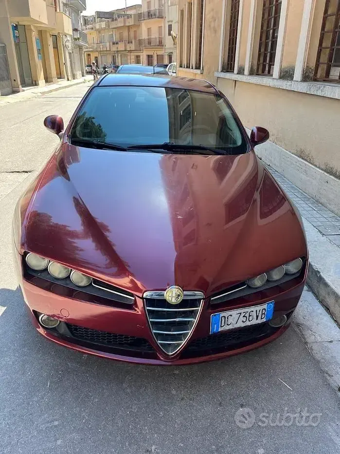 Usata Alfa Romeo 159 150 CV (110 kW) 2006 Rosso Berlina