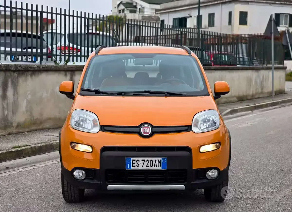 Second-hand Fiat Panda 4x4 Trekking 75 CP (55 kW) 2014 Portocaliu Hatchback
