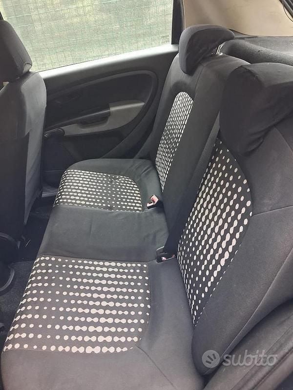 Usata Fiat Grande Punto 75 CV (55 kW) 2006 Utilitaria