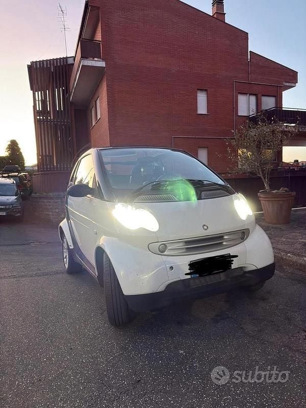 Usata Smart ForTwo Cabrio Pure 61 CV (44 kW) 2004 Bianco Cabrio