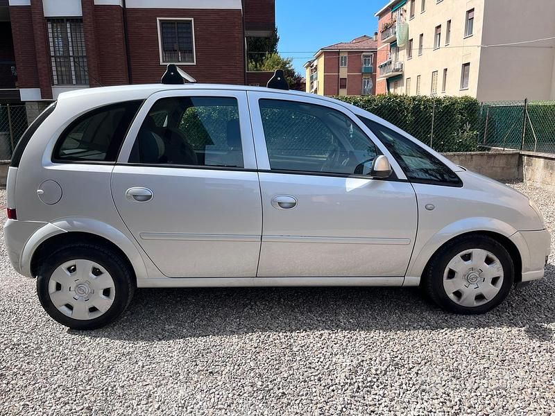 Occasion Opel Meriva 75 ch (55 kW) 2007 Gris Monospace