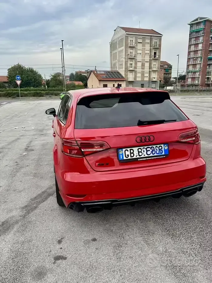 Usata Audi RS3 400 CV (294 kW) 2019 Rosso Berlina