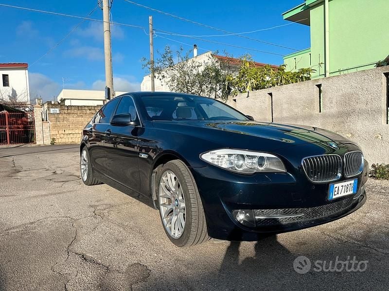 Usata BMW 535 300 CV (220 kW) 2010 Blu Berlina