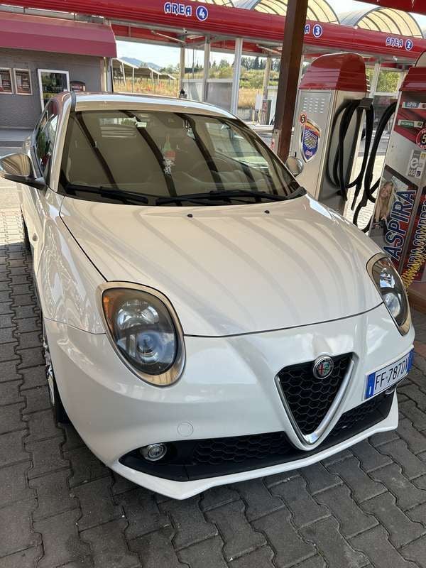 Bianco Usata 2016 Alfa Romeo MiTo Due volumi | 9000 € (Buon prezzo) - Immagine 1/3