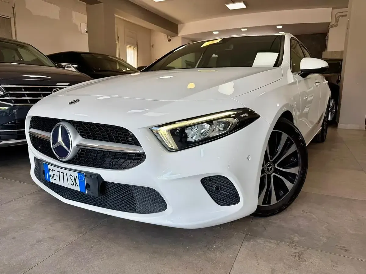 Usata Mercedes 180 115 CV (84 kW) 2021 Bianco Berlina