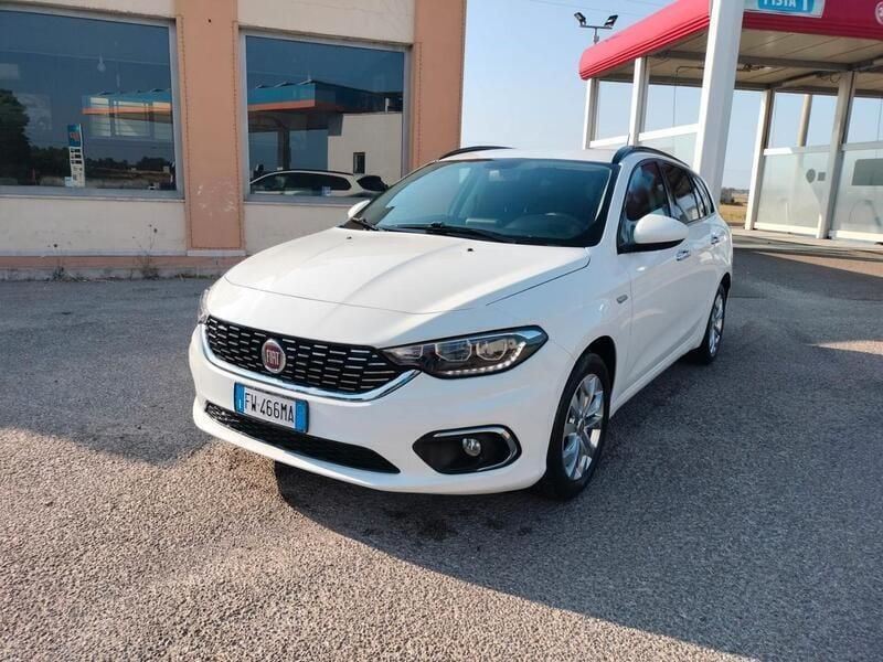 Usata Fiat Tipo Business 120 CV (88 kW) 2019 Bianco Station wagon