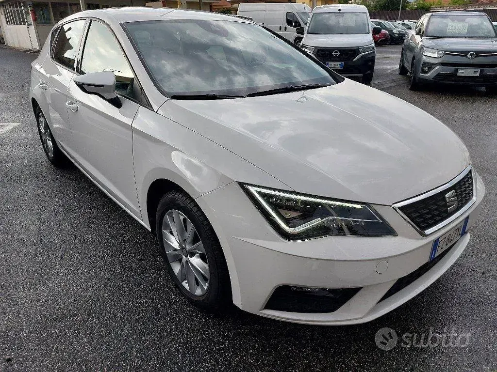 Usata Seat Leon Style 131 CV (96 kW) 2020 Bianco Berlina