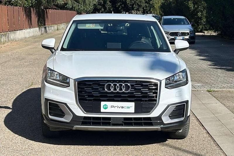 Usata Audi Q2 Business 116 CV (85 kW) 2018 Bianco SUV