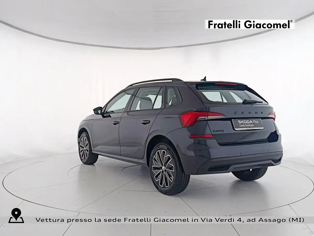 Usata Skoda Kamiq 110 CV (80 kW) 2023 Nero tulipano perlato SUV