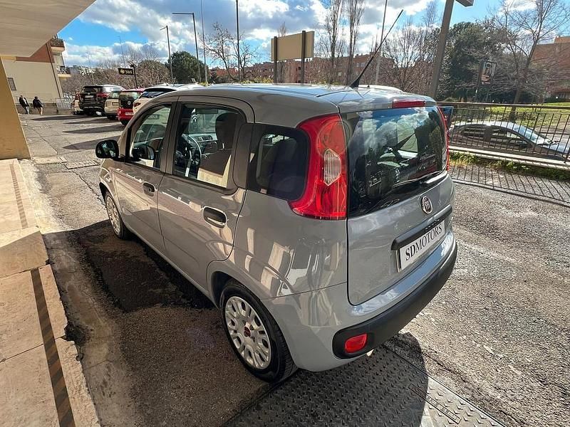 Usata Fiat Panda S 70 CV (51 kW) 2022 Gray Utilitaria