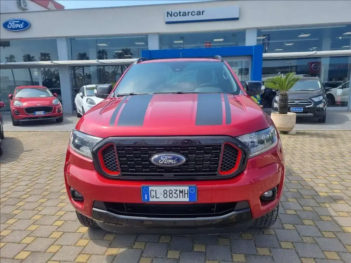 Usata Ford Ranger 213 CV (156 kW) 2022 Rosso metallizzato Pick-up