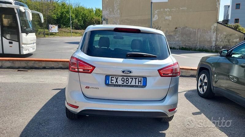 Usata Ford B-MAX 90 CV (66 kW) 2015 Grigio Monovolume