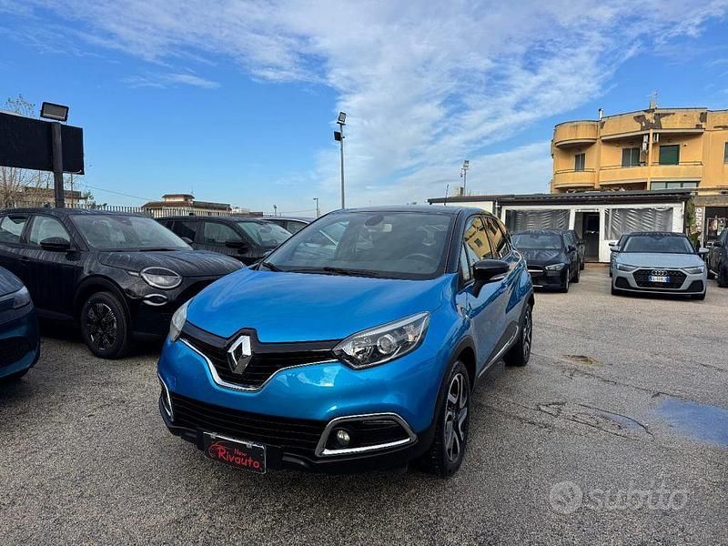 Usata Renault Captur 110 CV (80 kW) 2016 Blu SUV