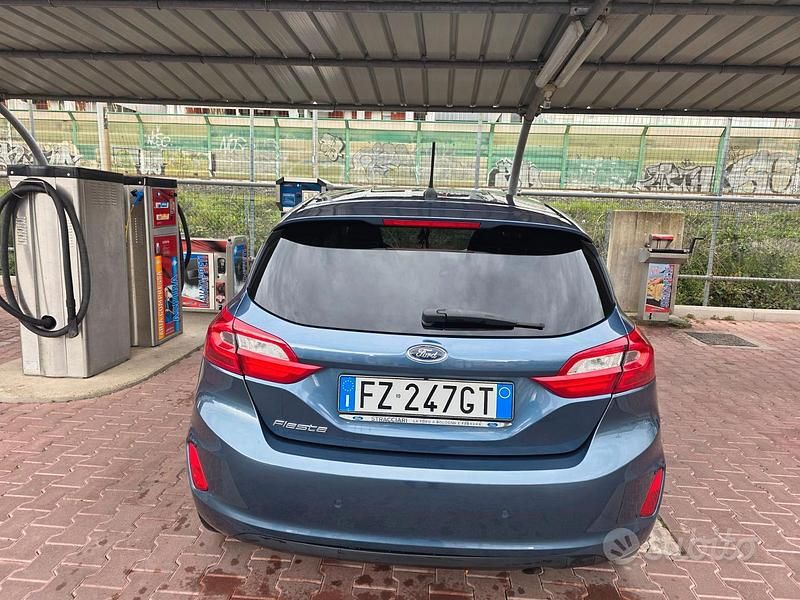 Usata Ford Fiesta Titanium 75 CV (55 kW) 2019 Blu/azzurro Berlina