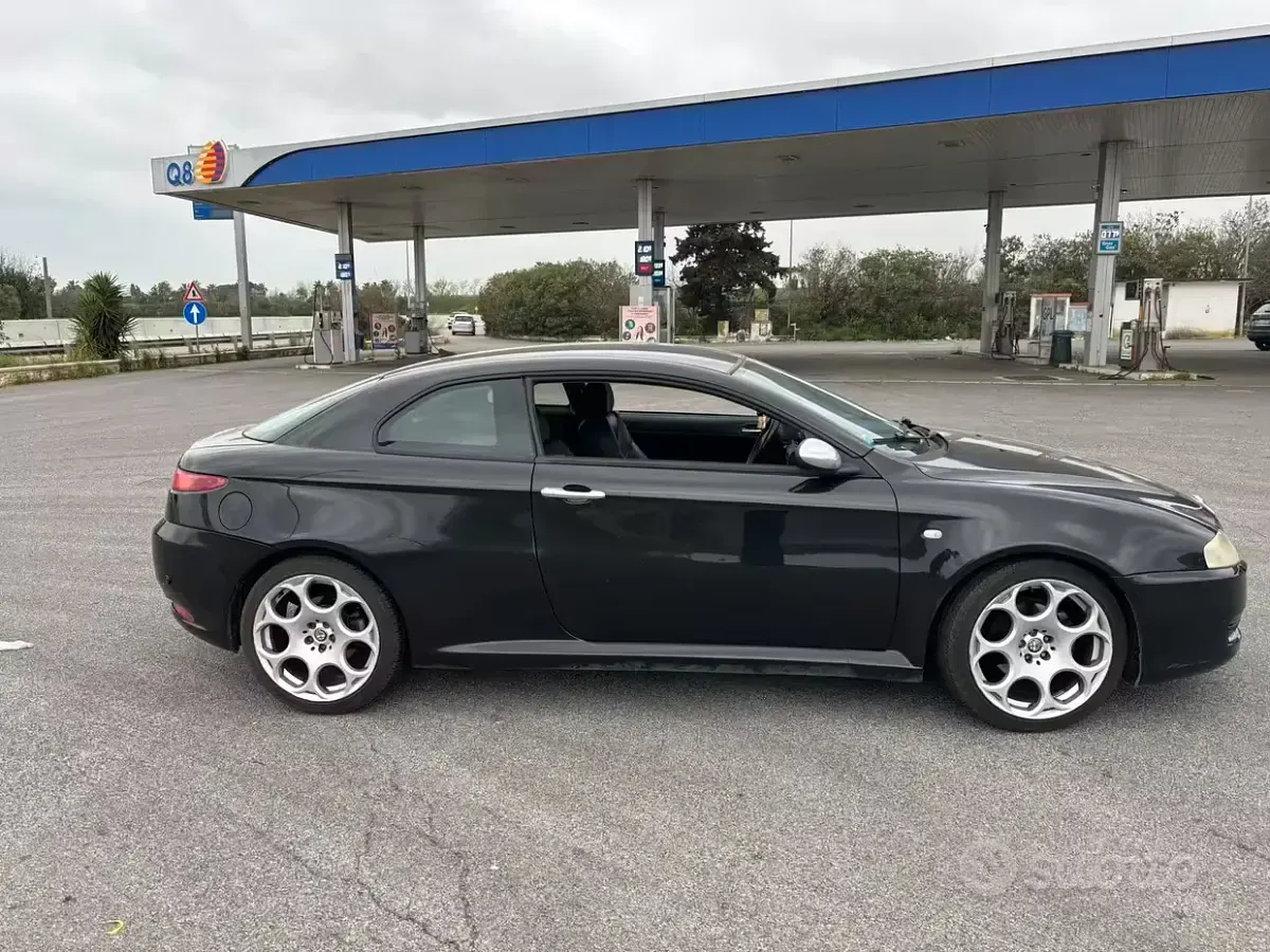 Usata Alfa Romeo GT 150 CV (110 kW) 2007 Nero Coupé