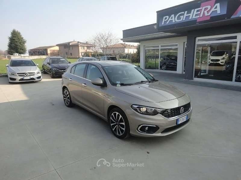 Usata Fiat Tipo Lounge 95 CV (69 kW) 2017 Beige Berlina