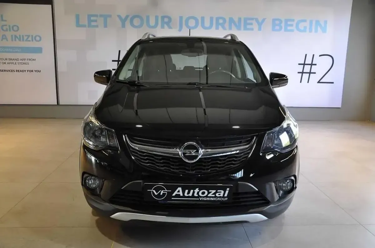 Usata Opel Karl Rocks 73 CV (53 kW) 2018 Nero Utilitaria