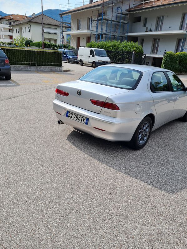 Usata Alfa Romeo 156 150 CV (110 kW) 2002 Grigio Berlina