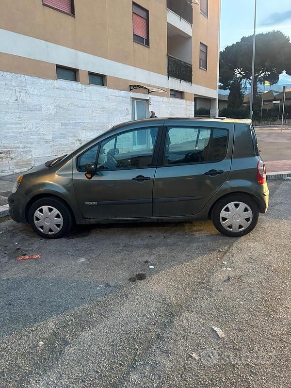 Usata Renault Modus 2009 Verde Monovolume