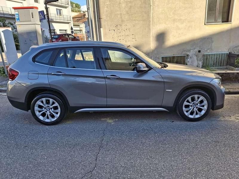 Usata BMW X1 143 CV (105 kW) 2012 Argento SUV