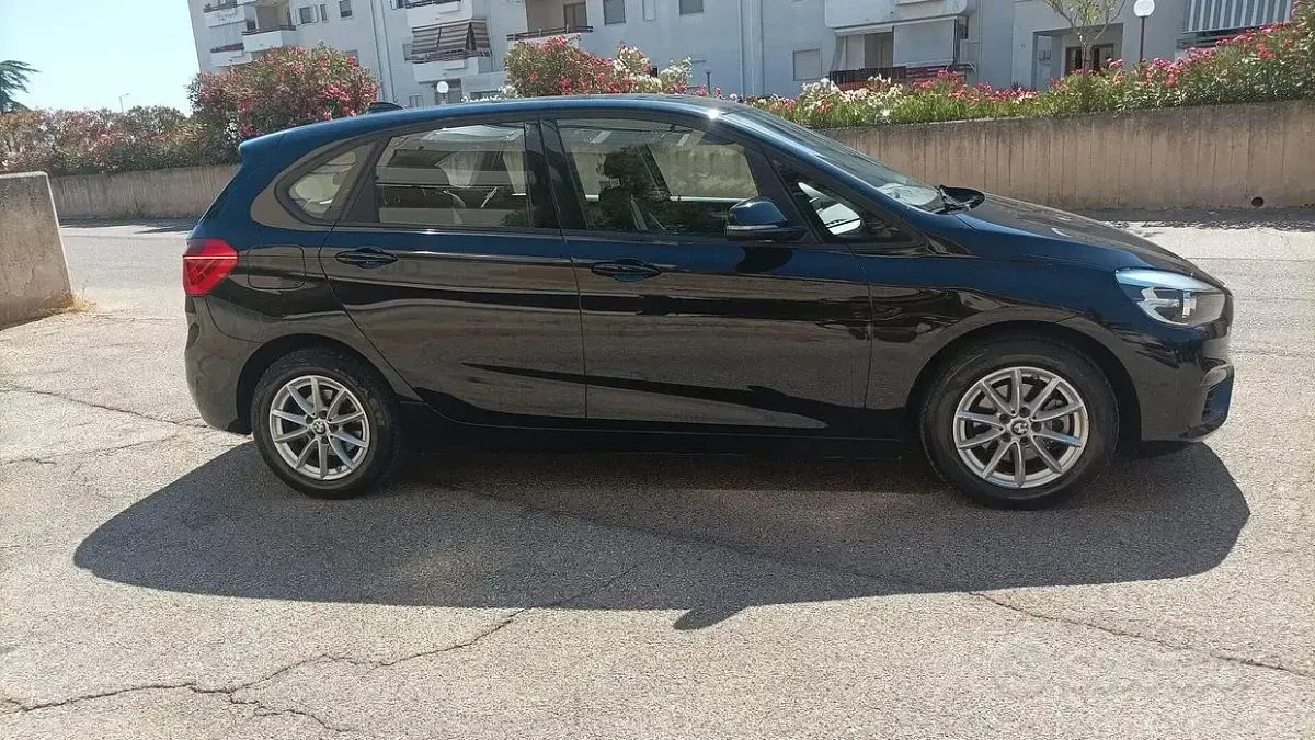 Usata BMW 216 Active Tourer Advantage 116 CV (85 kW) 2017 Bluazzurro Monovolume