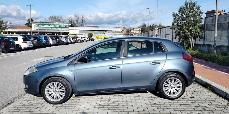Usata Fiat Bravo Dynamic 105 CV (77 kW) 2008 Utilitaria