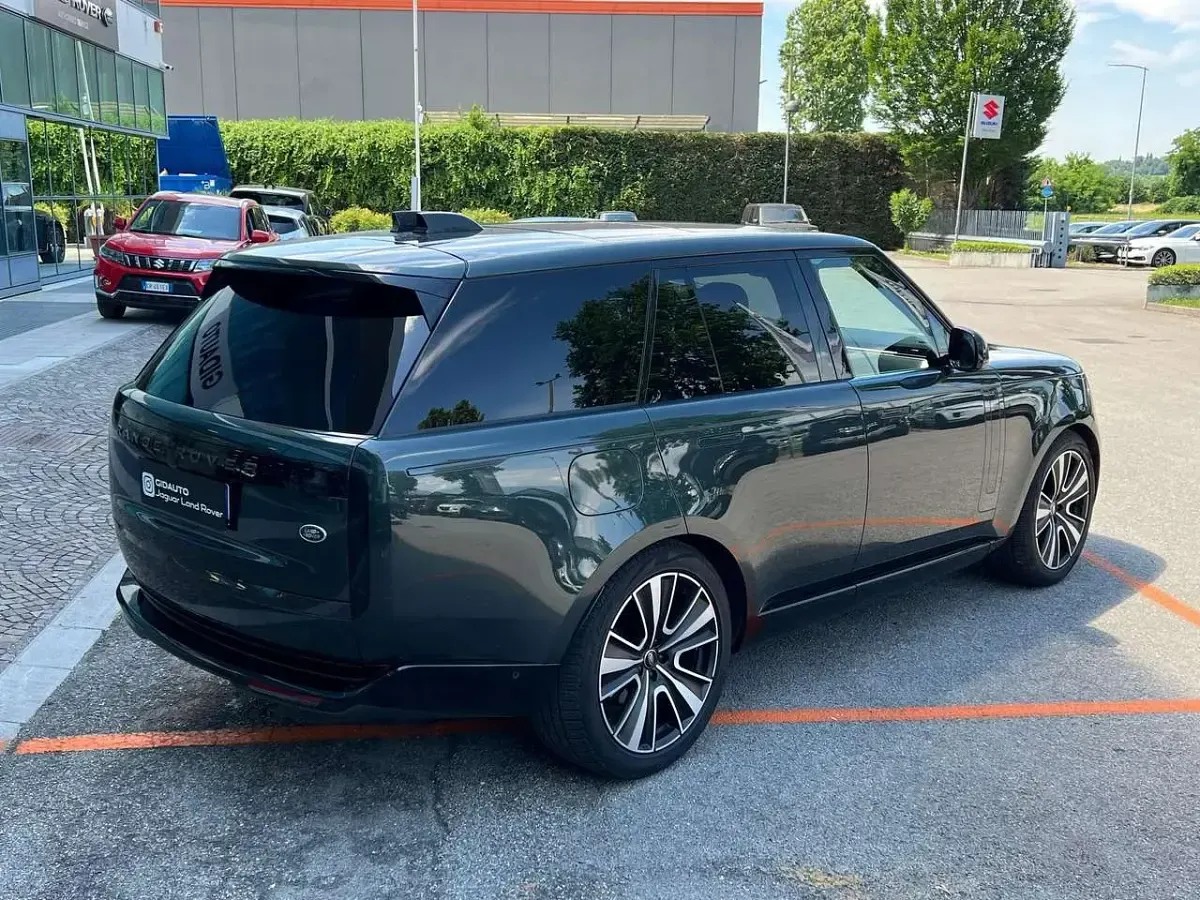 Usata Land Rover Range Rover HSE 249 CV (183 kW) 2023 Verde SUV
