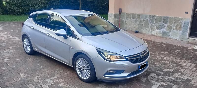 Usata Opel Astra 101 CV (74 kW) 2016 Grigio Berlina