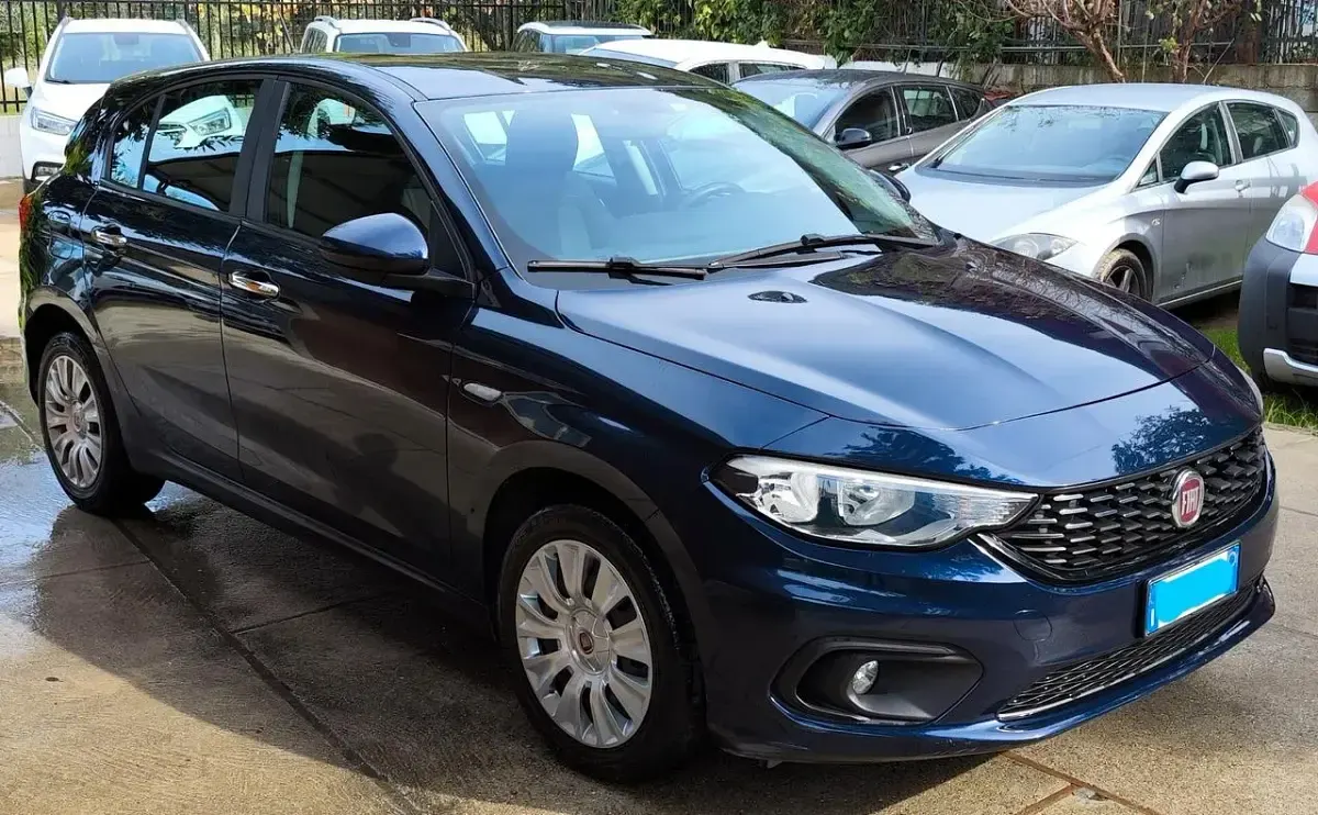 Usata Fiat Tipo Business 95 CV (69 kW) 2017 Blu Berlina