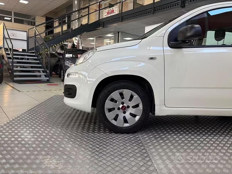 Usata Fiat Panda Pop 69 CV (50 kW) 2017 Bianco Utilitaria