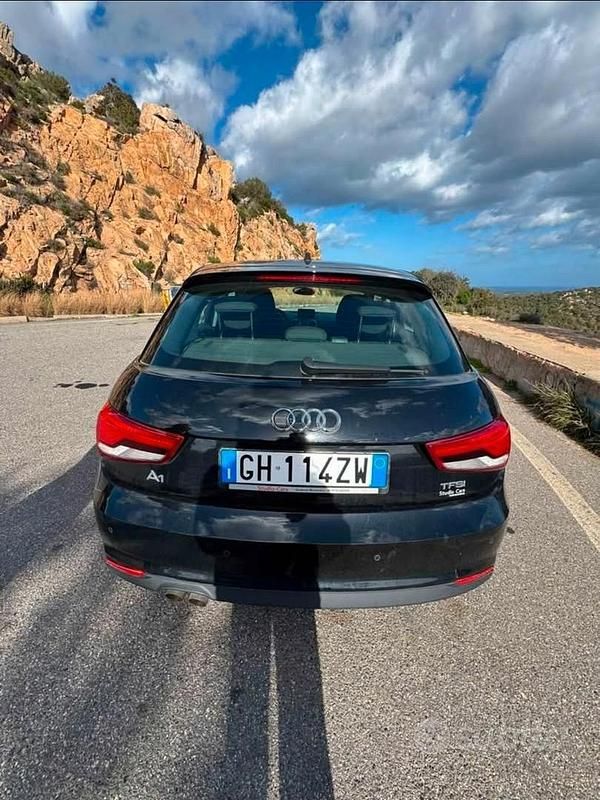 Usata Audi A1 Sportback 125 CV (91 kW) 2018 Nero Utilitaria