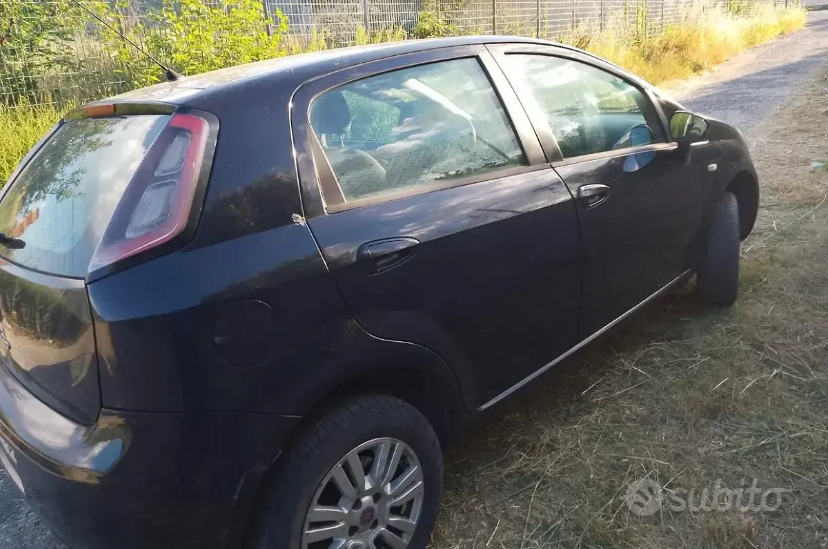 Usata Fiat Grande Punto 77 CV (56 kW) 2013 Utilitaria